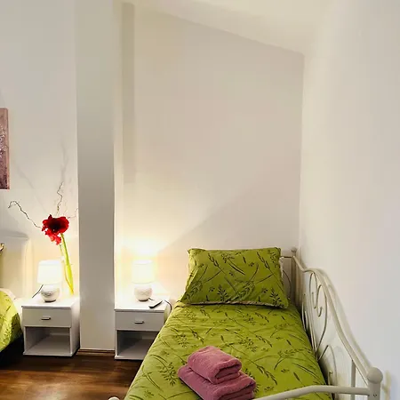 Guest house Funcic 1 App